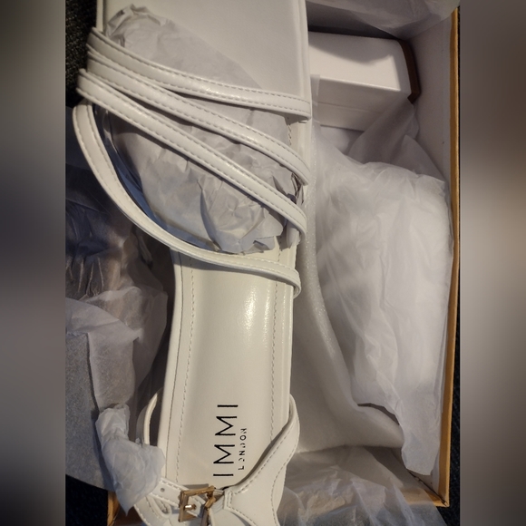 White chunky platform heels new - Picture 8 of 10